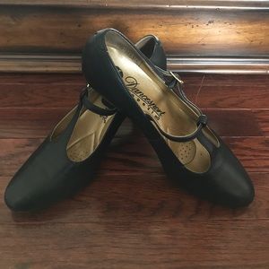 Ballroom shoes